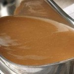 Sauce crémeuse au whisky et oignons